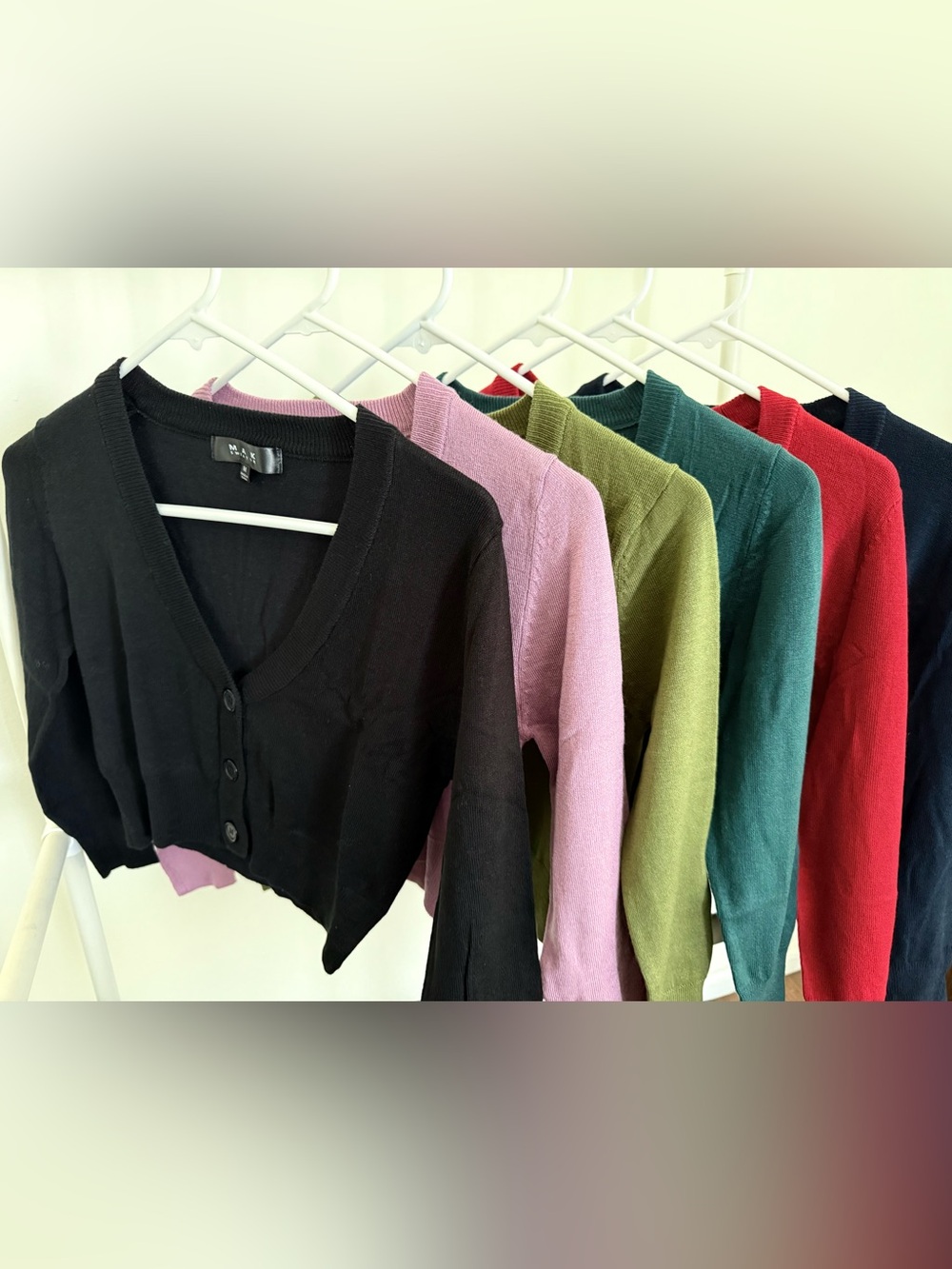 Lot of 6 MAK Women's Cropped V-Neck Cardigan Sweaters, Solid Colors, all Medium